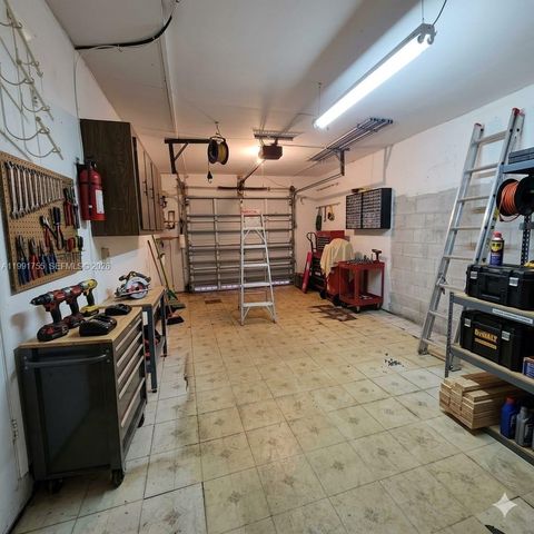 7104 SW 132nd Ct, Miami, FL 33183