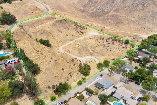 3500 N Crescent Avenue, San Bernardino, CA 92405