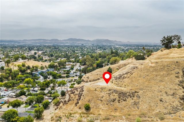 3500 N Crescent Avenue, San Bernardino, CA 92405