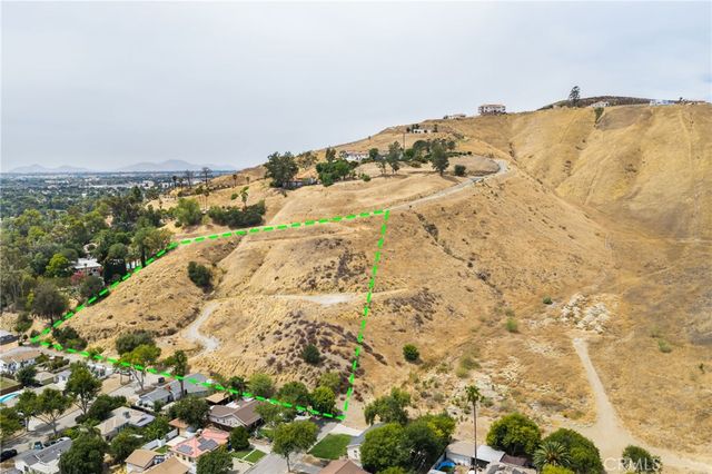 3500 N Crescent Avenue, San Bernardino, CA 92405