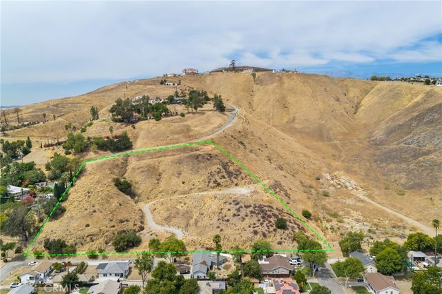 3500 N Crescent Avenue, San Bernardino, CA 92405