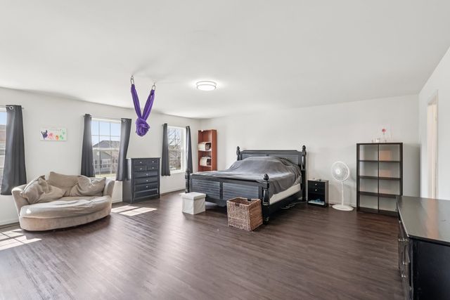 984 Richard Brown Boulevard, Volo, IL 60073