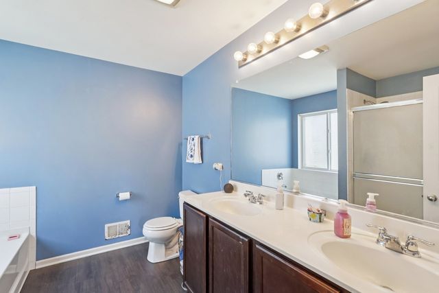 984 Richard Brown Boulevard, Volo, IL 60073