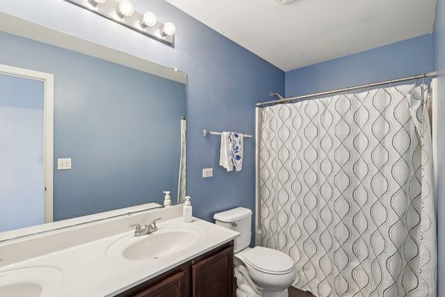 984 Richard Brown Boulevard, Volo, IL 60073