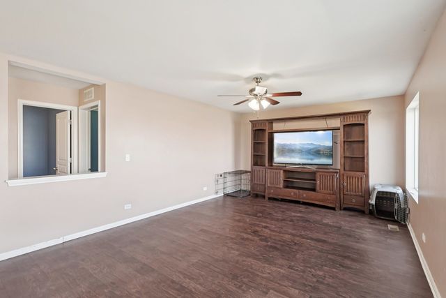 984 Richard Brown Boulevard, Volo, IL 60073