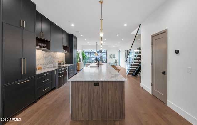 6916 E 2ND Street, Scottsdale, AZ 85251