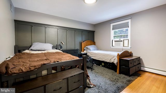 4 MENDENHALL DR, Glen Mills, PA 19342