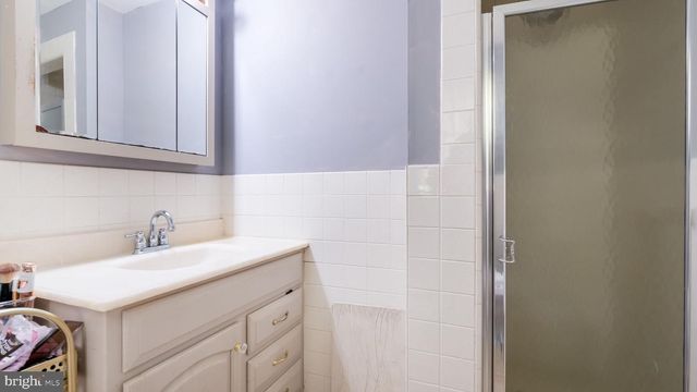 4 MENDENHALL DR, Glen Mills, PA 19342