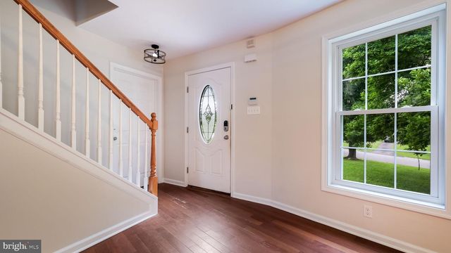 4 MENDENHALL DR, Glen Mills, PA 19342