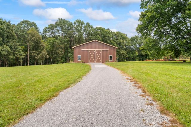 120 Wartrace Creek Rd, Wartrace, TN 37183