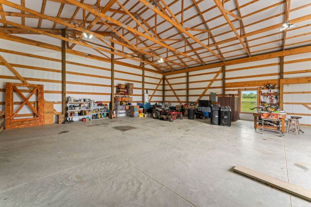 120 Wartrace Creek Rd, Wartrace, TN 37183