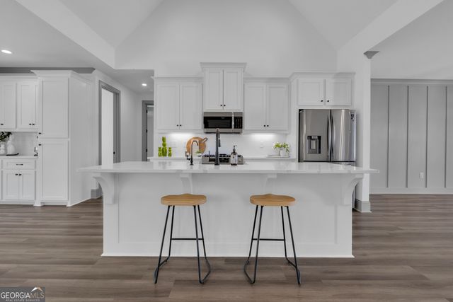 215 Greyfairs Avenue, Senoia, GA 30276