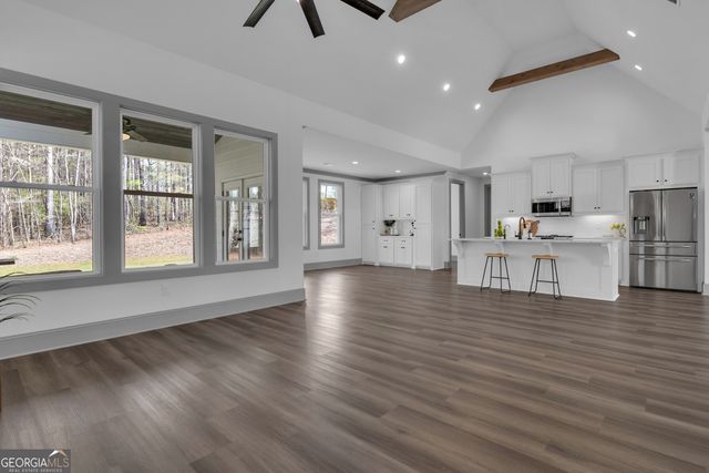 215 Greyfairs Avenue, Senoia, GA 30276