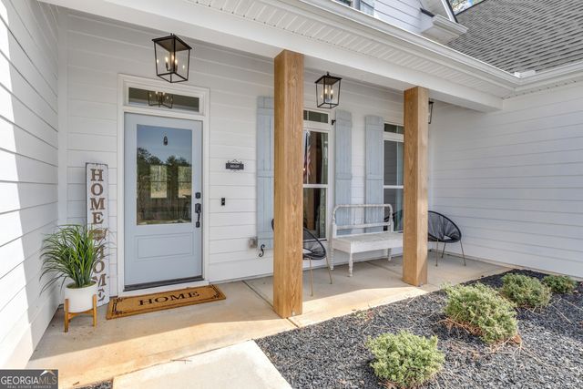 215 Greyfairs Avenue, Senoia, GA 30276