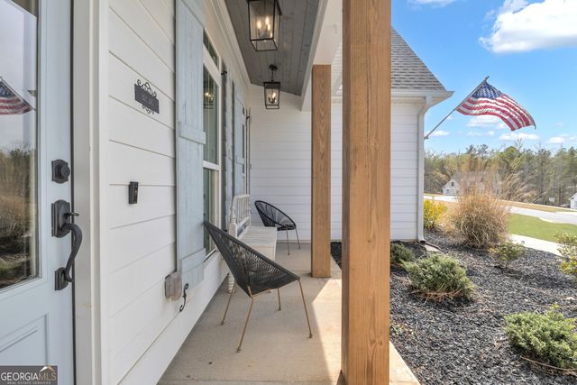 215 Greyfairs Avenue, Senoia, GA 30276