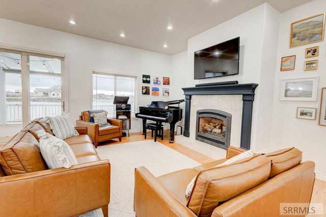 4678 Harbor Front Drive, Idaho Falls, ID 83402