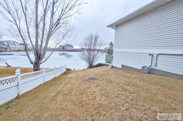 4678 Harbor Front Drive, Idaho Falls, ID 83402