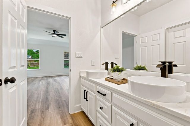 5424 Appalachian Way, Fort Worth, TX 76123