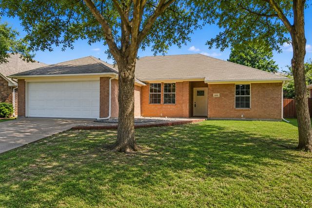 5424 Appalachian Way, Fort Worth, TX 76123