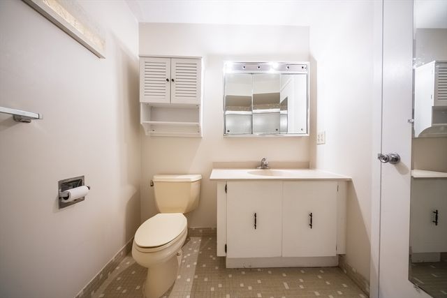 1002 Paradise Rd PHE, Swampscott, MA 01907