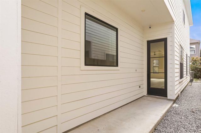 1435 Lawrence Street, Houston, TX 77008