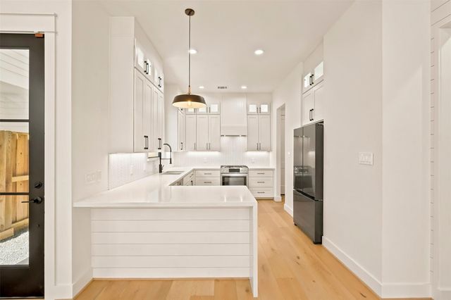1435 Lawrence Street, Houston, TX 77008
