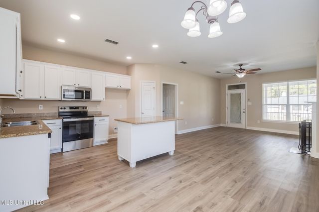 11352 Mia Circle, Gulfport, MS 39503