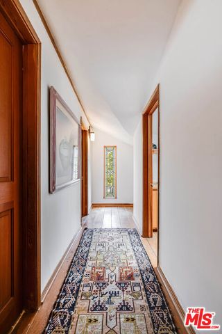 454 E Rustic Road, Santa Monica, CA 90402