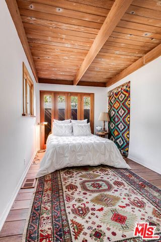 454 E Rustic Road, Santa Monica, CA 90402