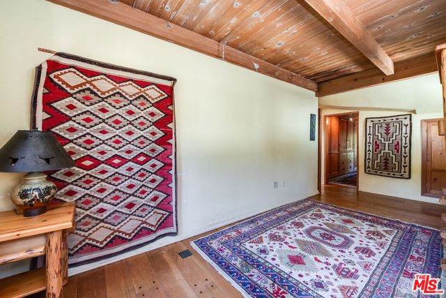 454 E Rustic Road, Santa Monica, CA 90402
