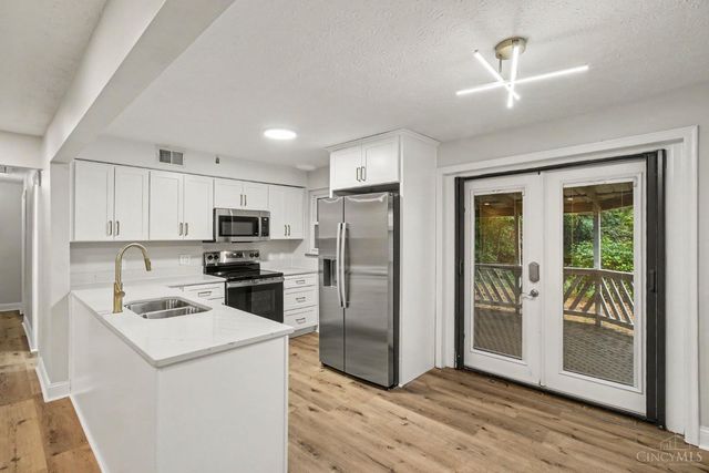8997 Plainfield Road, Sycamore Twp, OH 45236