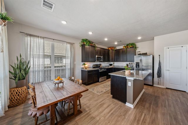 11947 Sunshine Park Drive N, Willis, TX 77318