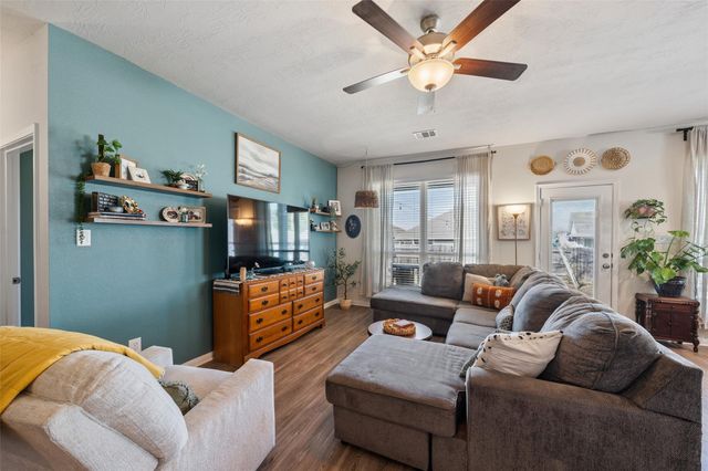 11947 Sunshine Park Drive N, Willis, TX 77318