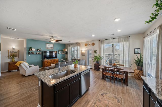 11947 Sunshine Park Drive N, Willis, TX 77318