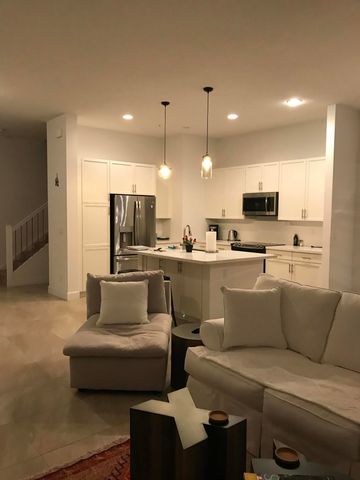 23045 Clear Echo Drive 76, Boca Raton, FL 33433