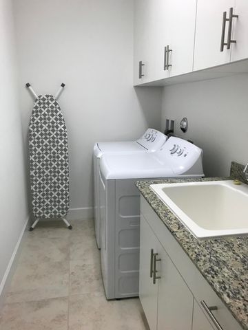 23045 Clear Echo Drive 76, Boca Raton, FL 33433