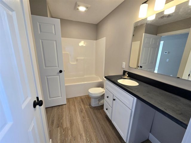 517 E State Road, Hastings, MI 49058