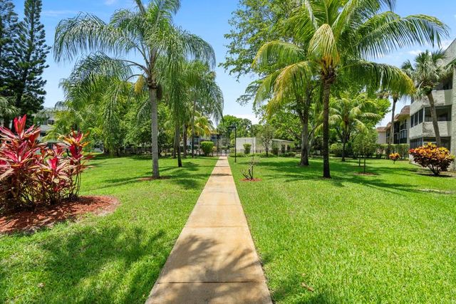 6075 N Sabal Palm Blvd 301, Tamarac, FL 33319