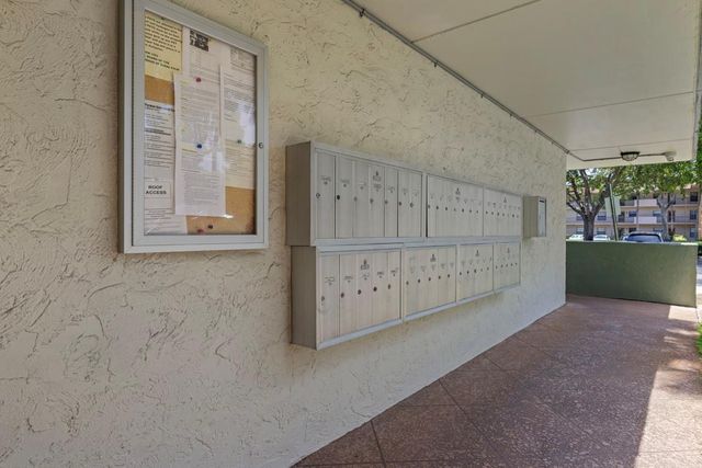 6075 N Sabal Palm Blvd 301, Tamarac, FL 33319