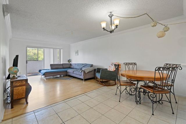 6075 N Sabal Palm Blvd 301, Tamarac, FL 33319