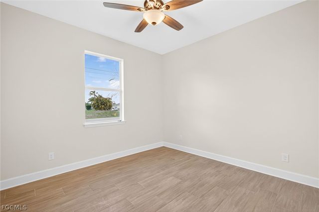 622 SW 30th TER, Cape Coral, FL 33914