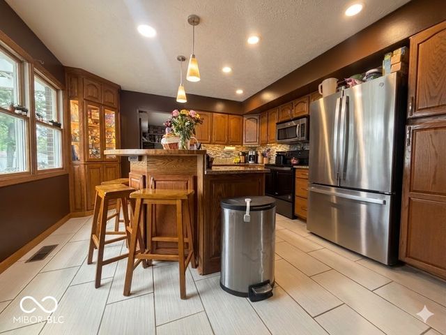 2490 E Northwood Avenue, Terre Haute, IN 47805