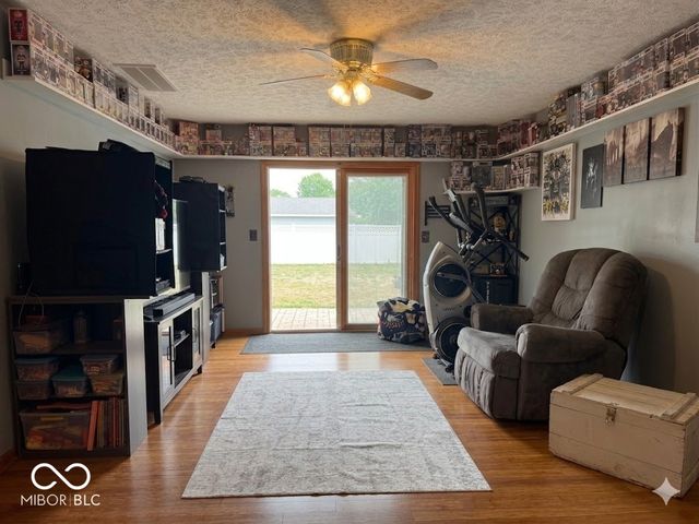 2490 E Northwood Avenue, Terre Haute, IN 47805