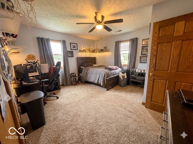 2490 E Northwood Avenue, Terre Haute, IN 47805