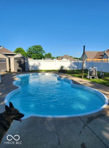 2490 E Northwood Avenue, Terre Haute, IN 47805