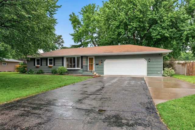 8000 Aster Drive N, Brooklyn Park, MN 55428