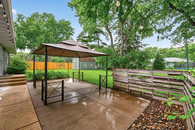 8000 Aster Drive N, Brooklyn Park, MN 55428