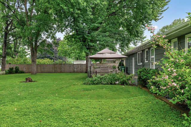 8000 Aster Drive N, Brooklyn Park, MN 55428