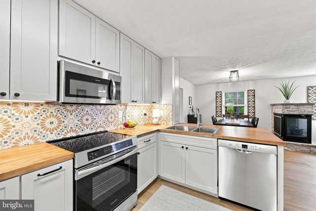 122 FORREST ST, Basye, VA 22810