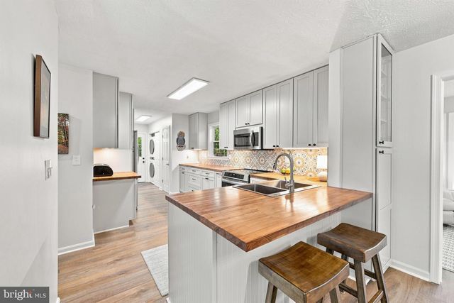 122 FORREST ST, Basye, VA 22810